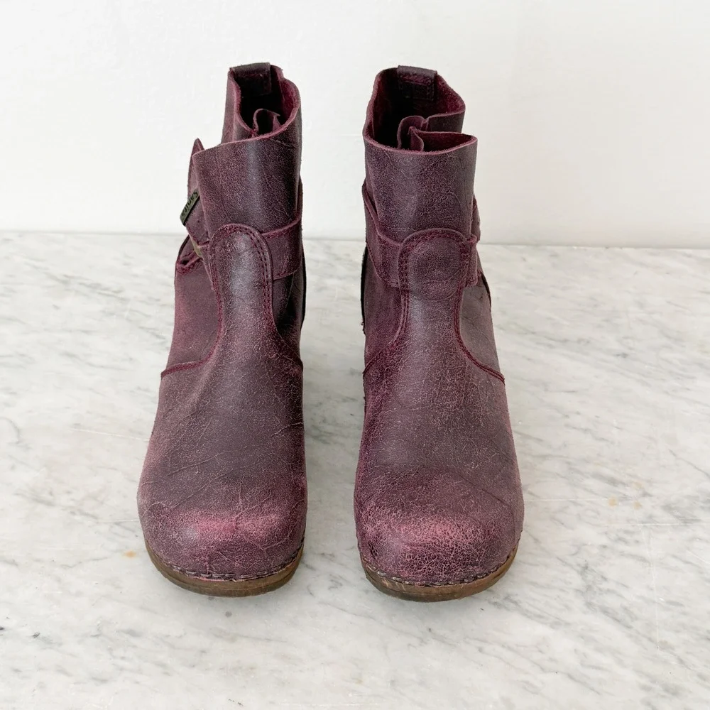 Boho Sanita Wood Clog Ankle Boots 35 Plum Distressed Leather Buckle Strap Bootie